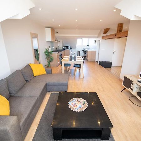 Kasa Friendly - Proche Centre Ville - Tout Equipe Et Calme サン・テティエンヌ エクステリア 写真